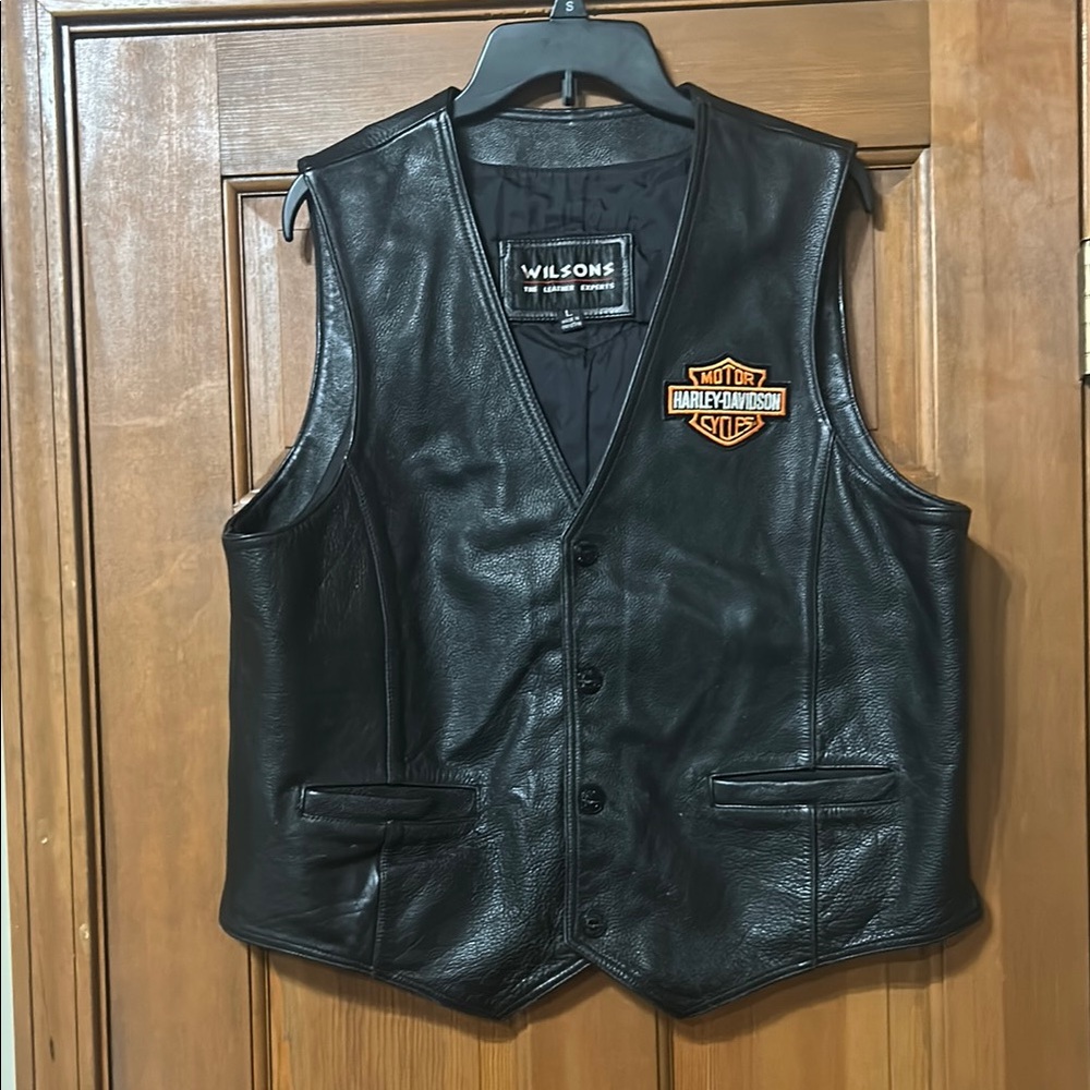 Wilson’s Leather Leather Beat large